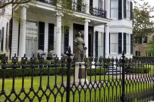 Small Group Glamorous Garden District Tour
