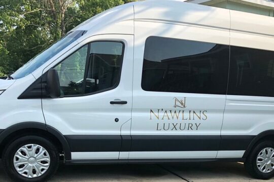 N’awlins Luxury: Mini Bus Airport Transportation